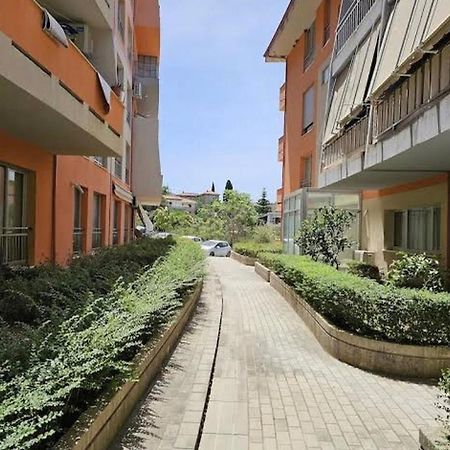 Sea View Apartment Vlorë Esterno foto
