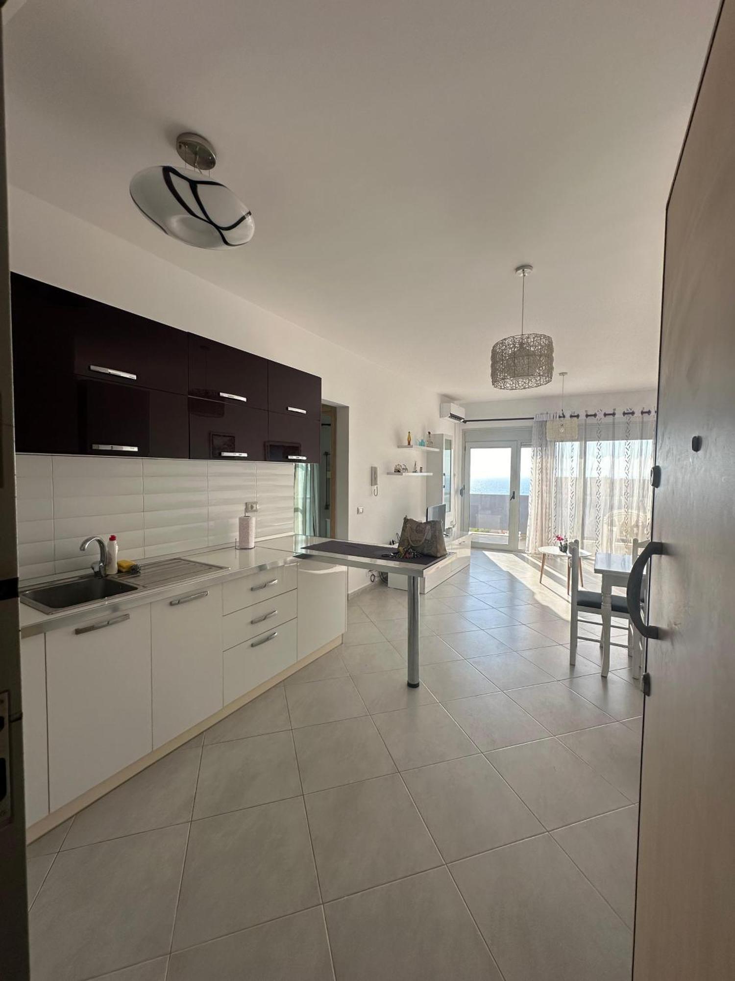 Sea View Apartment Vlorë Esterno foto